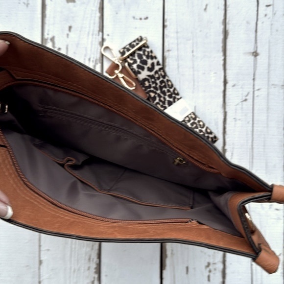 Leather Purse with Detachable Guitar Strap NWOT - Picture 7 of 8